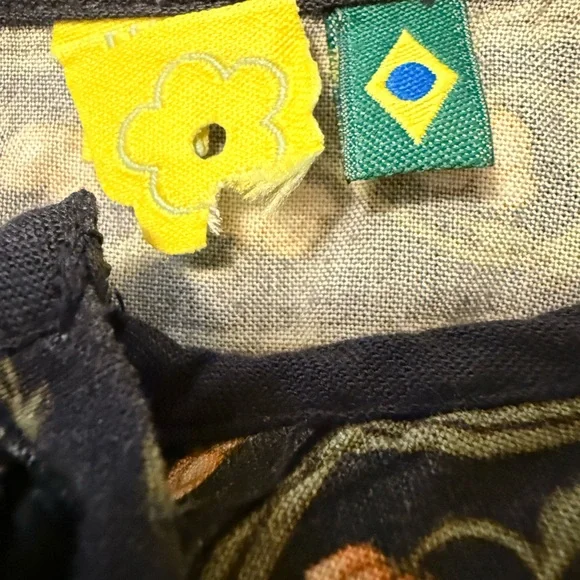 Beautiful!! FARM RIO Black Floral Cropped Batwing Sleeve Blouse 100% Viscose - Picture 4 of 5